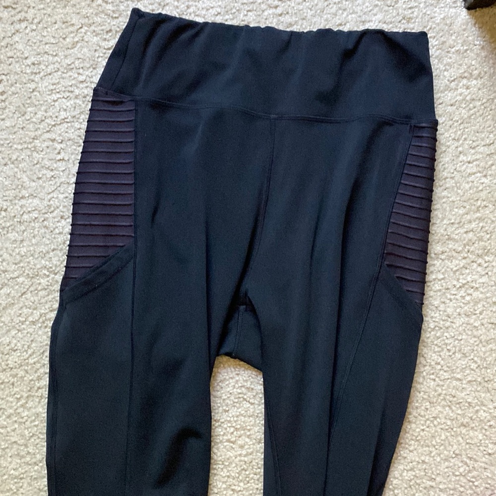 Leggings with pockets, ribbed - ask about bundling with others!